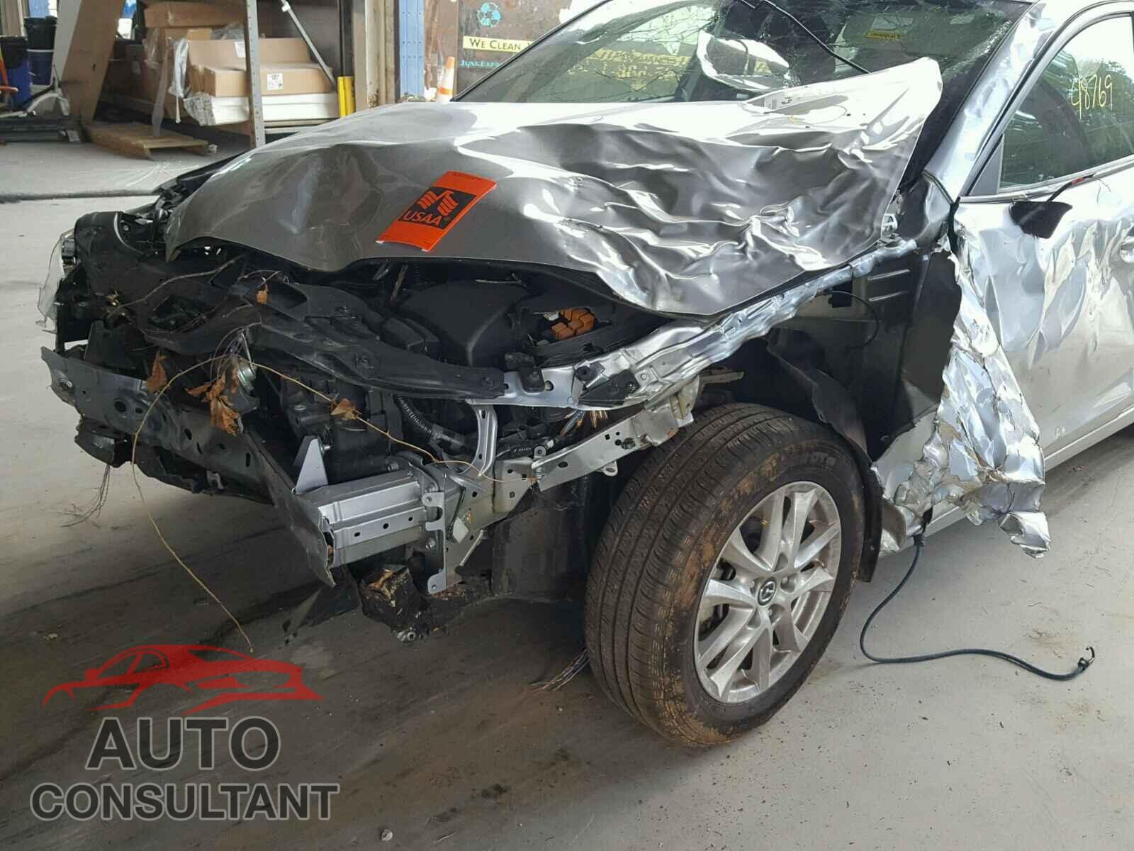 MAZDA 3 2017 - 3MZBN1K7XHM106410