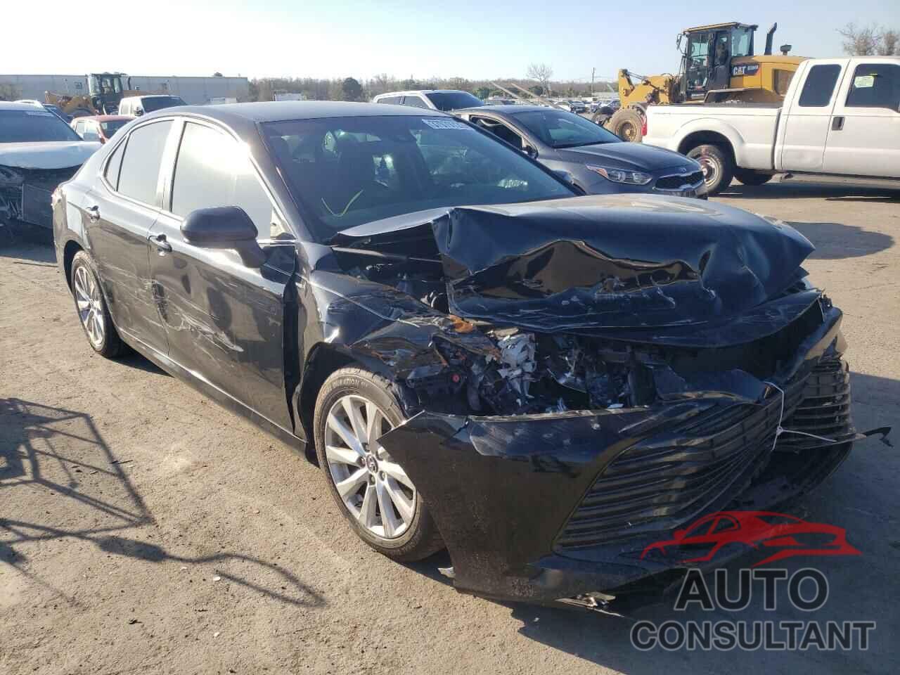 TOYOTA CAMRY 2018 - 4T1B11HK6JU054717