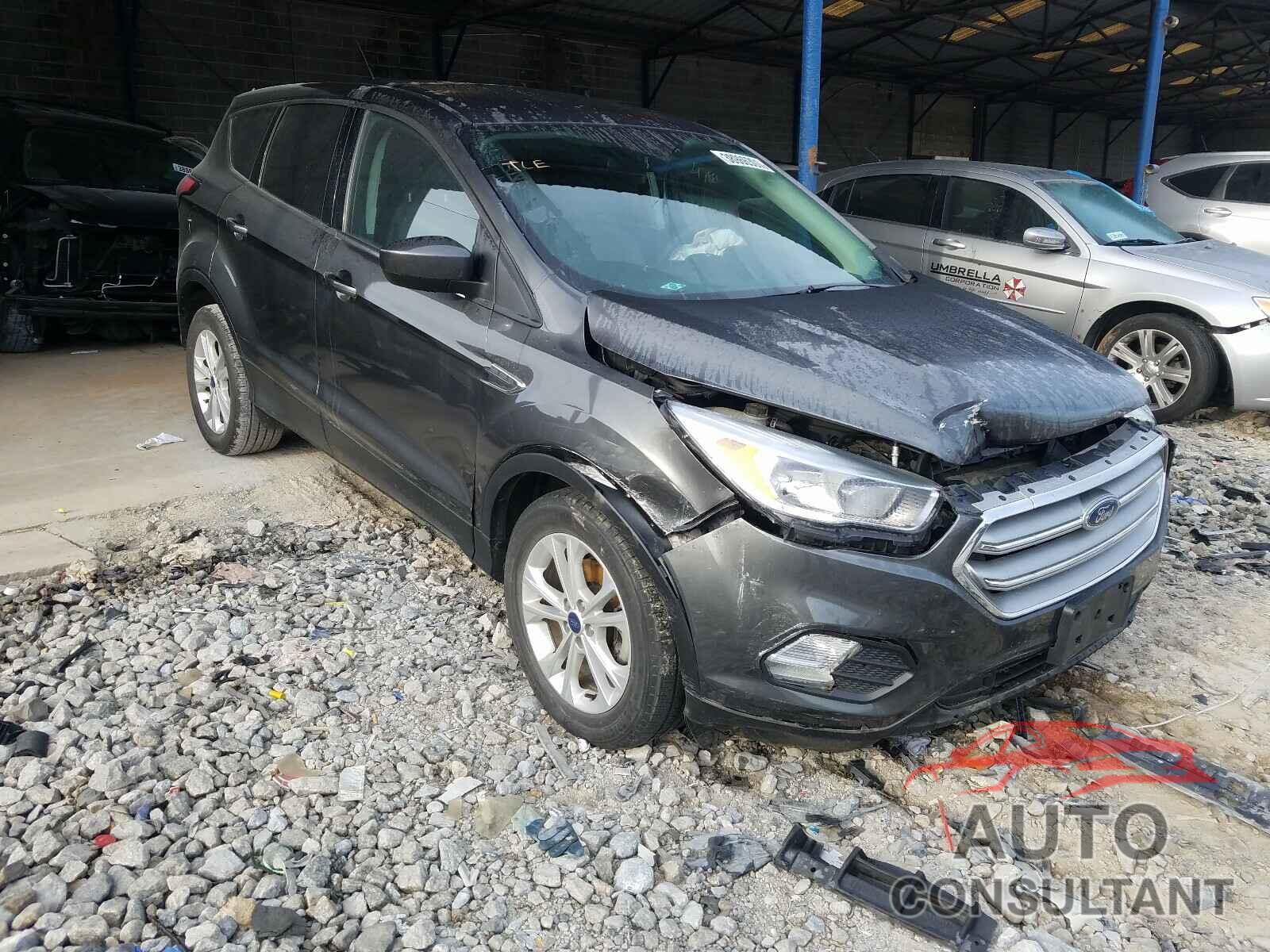 FORD ESCAPE 2017 - 1FMCU0GD4HUC75672