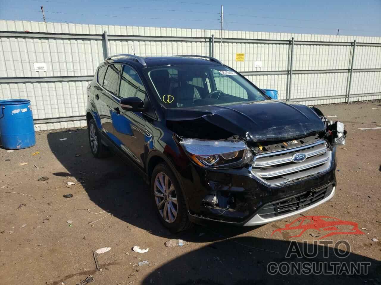 FORD ESCAPE 2017 - 1FMCU9J90HUE62805