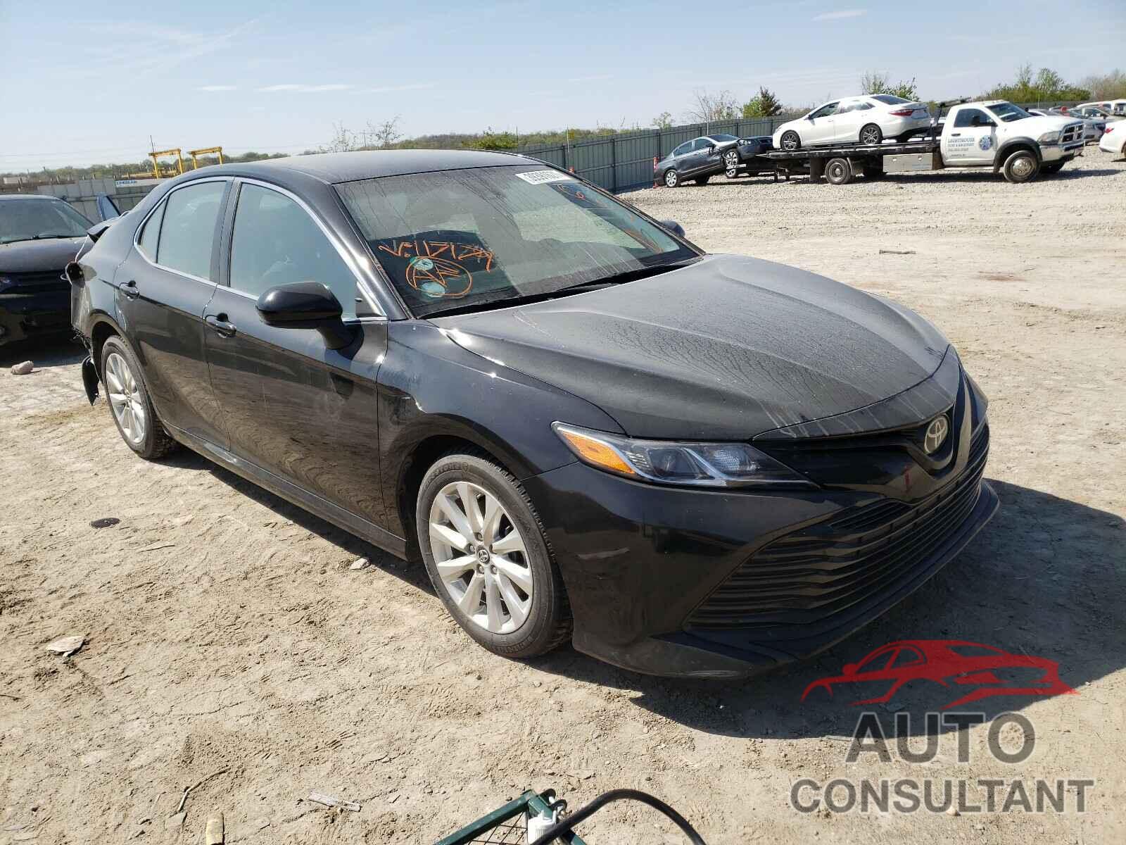TOYOTA CAMRY 2018 - 4T1B11HK2JU117179