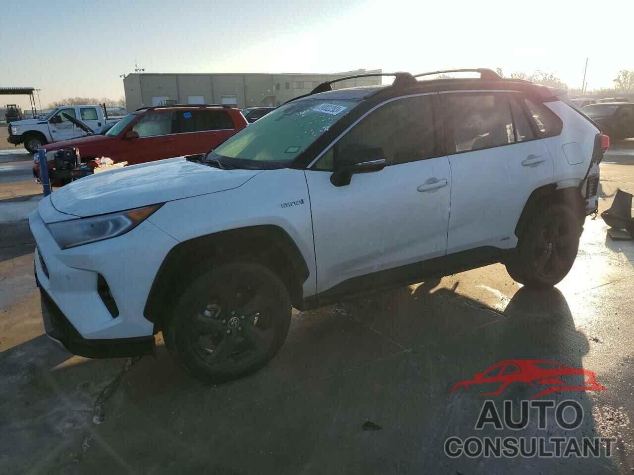 TOYOTA RAV4 2020 - JTMEWRFVXLD525270