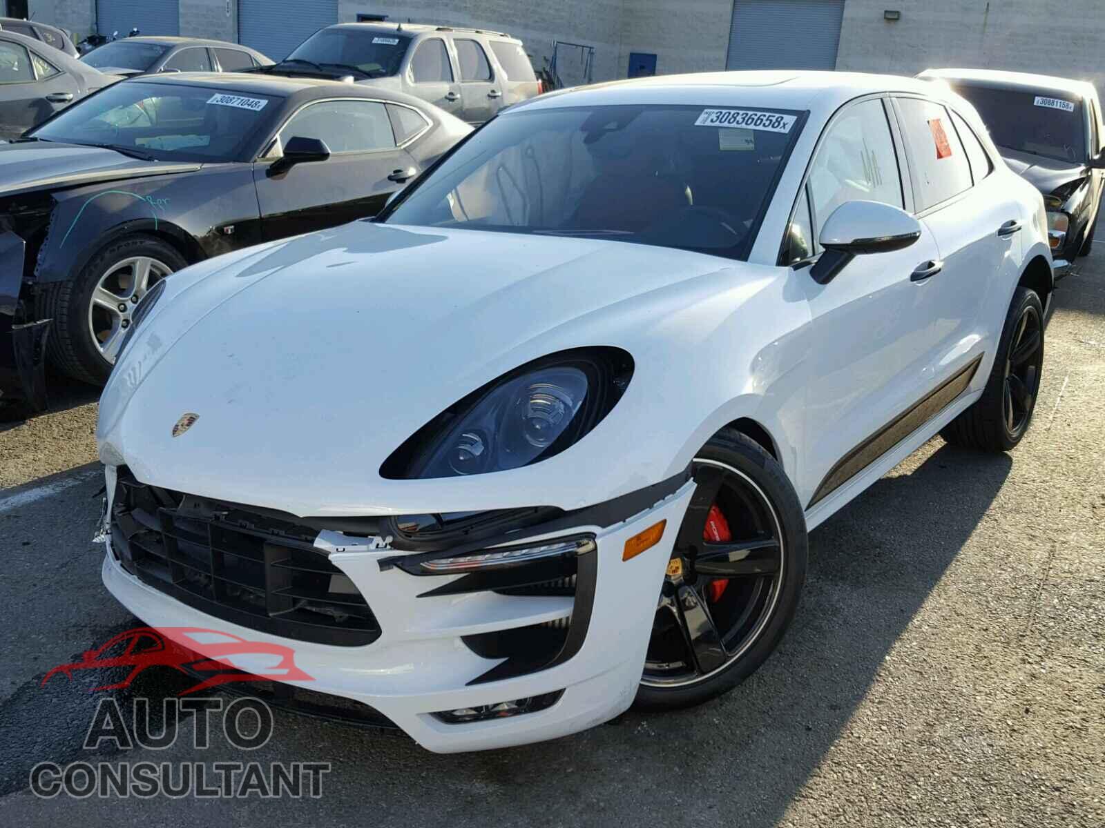 PORSCHE MACAN 2018 - WP1AG2A50JLB60609