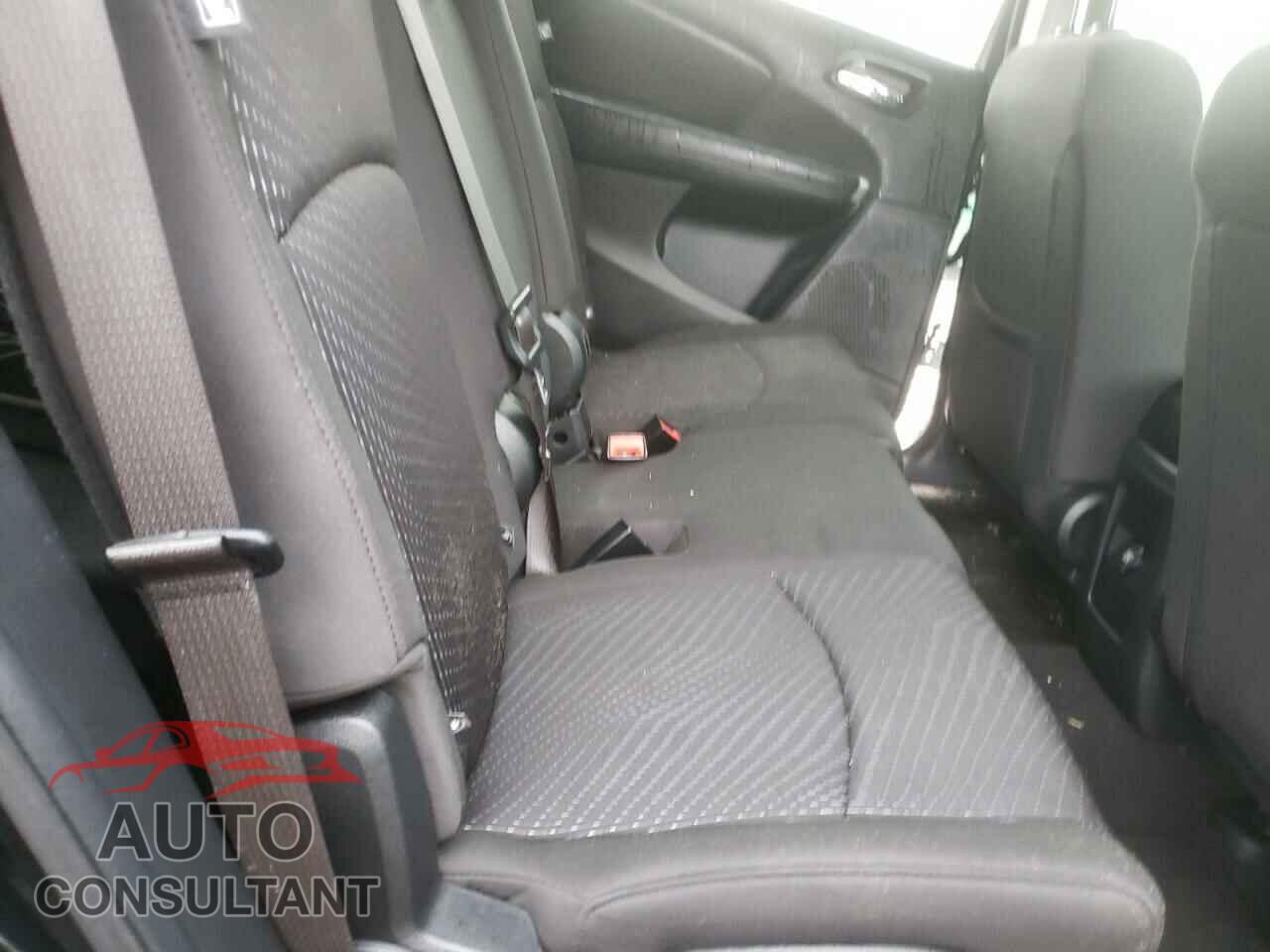 DODGE JOURNEY 2018 - 3C4PDCAB7JT527333