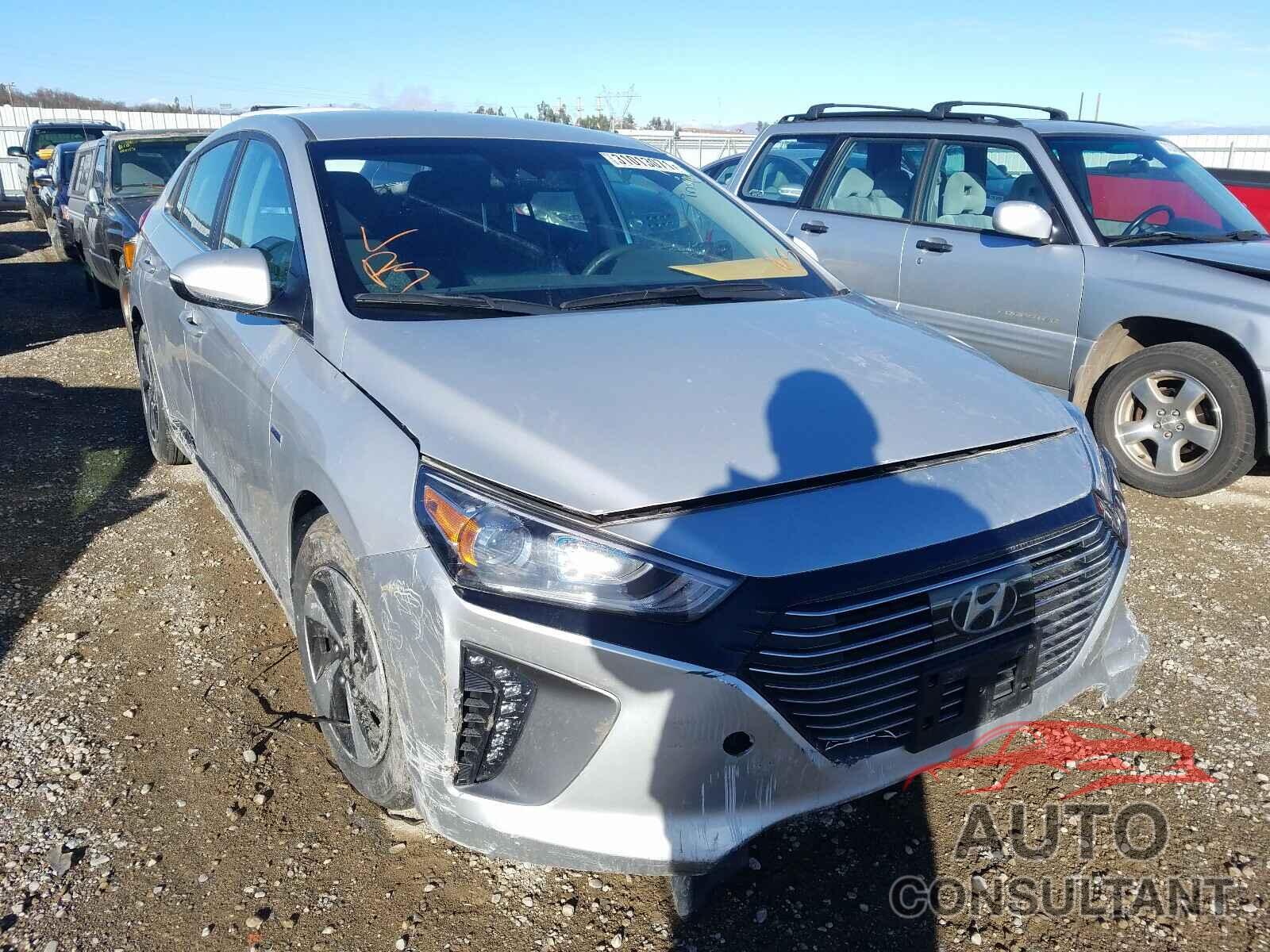 HYUNDAI IONIQ 2019 - KMHC75LC0KU105866