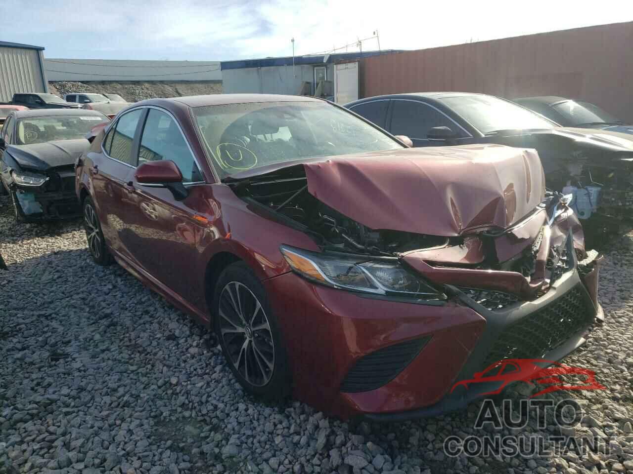 TOYOTA CAMRY 2018 - 4T1B11HK5JU649171