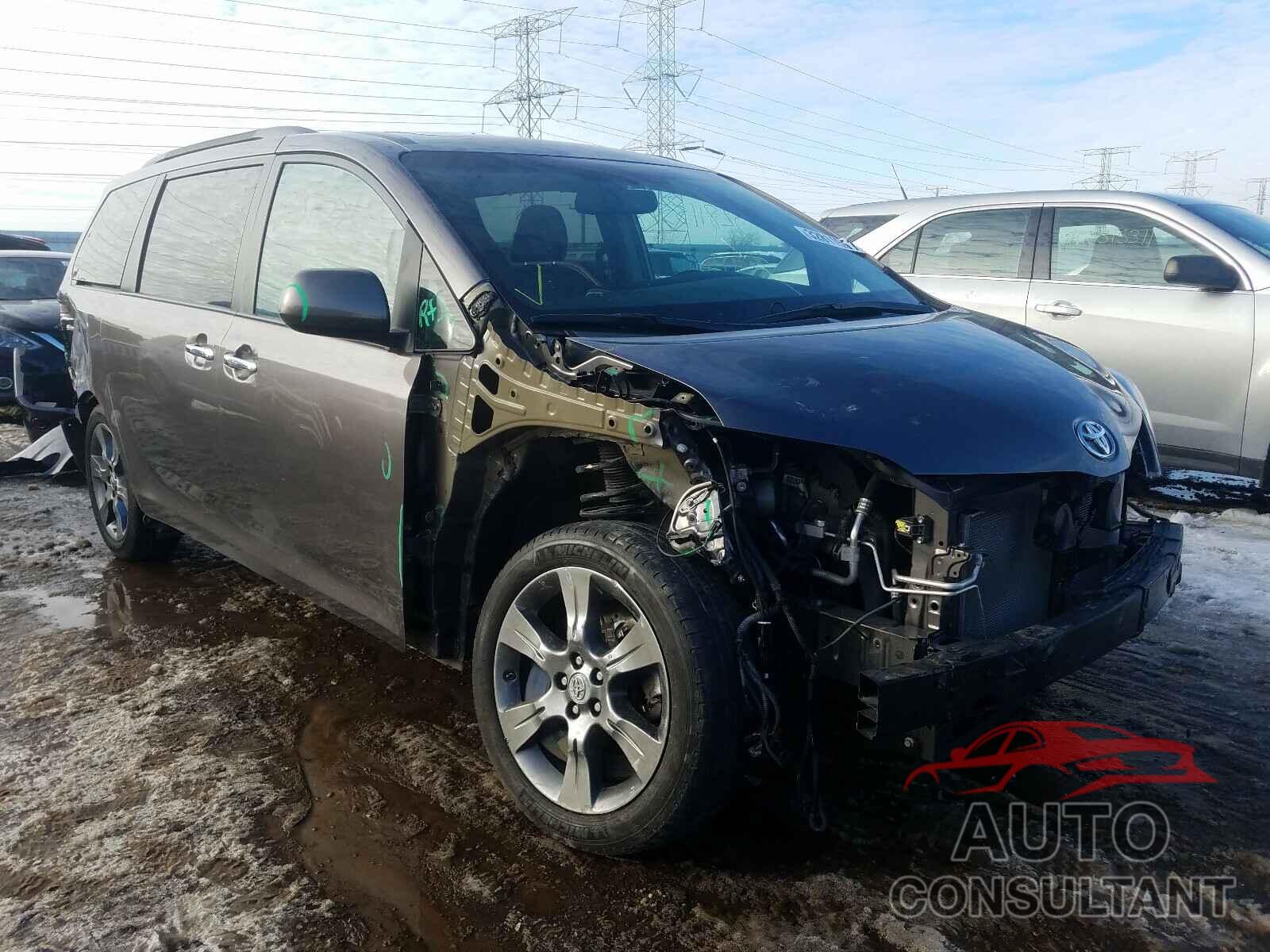 TOYOTA SIENNA 2016 - 5TDXK3DC0GS714877