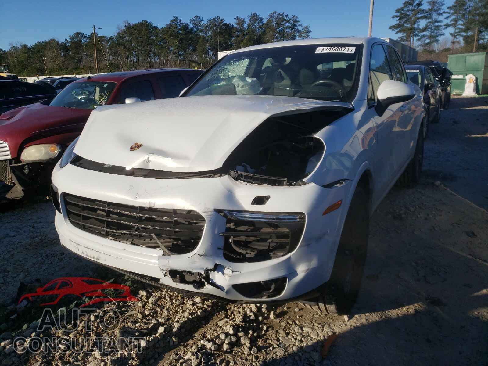 PORSCHE CAYENNE 2017 - WP1AA2A24HKA82682