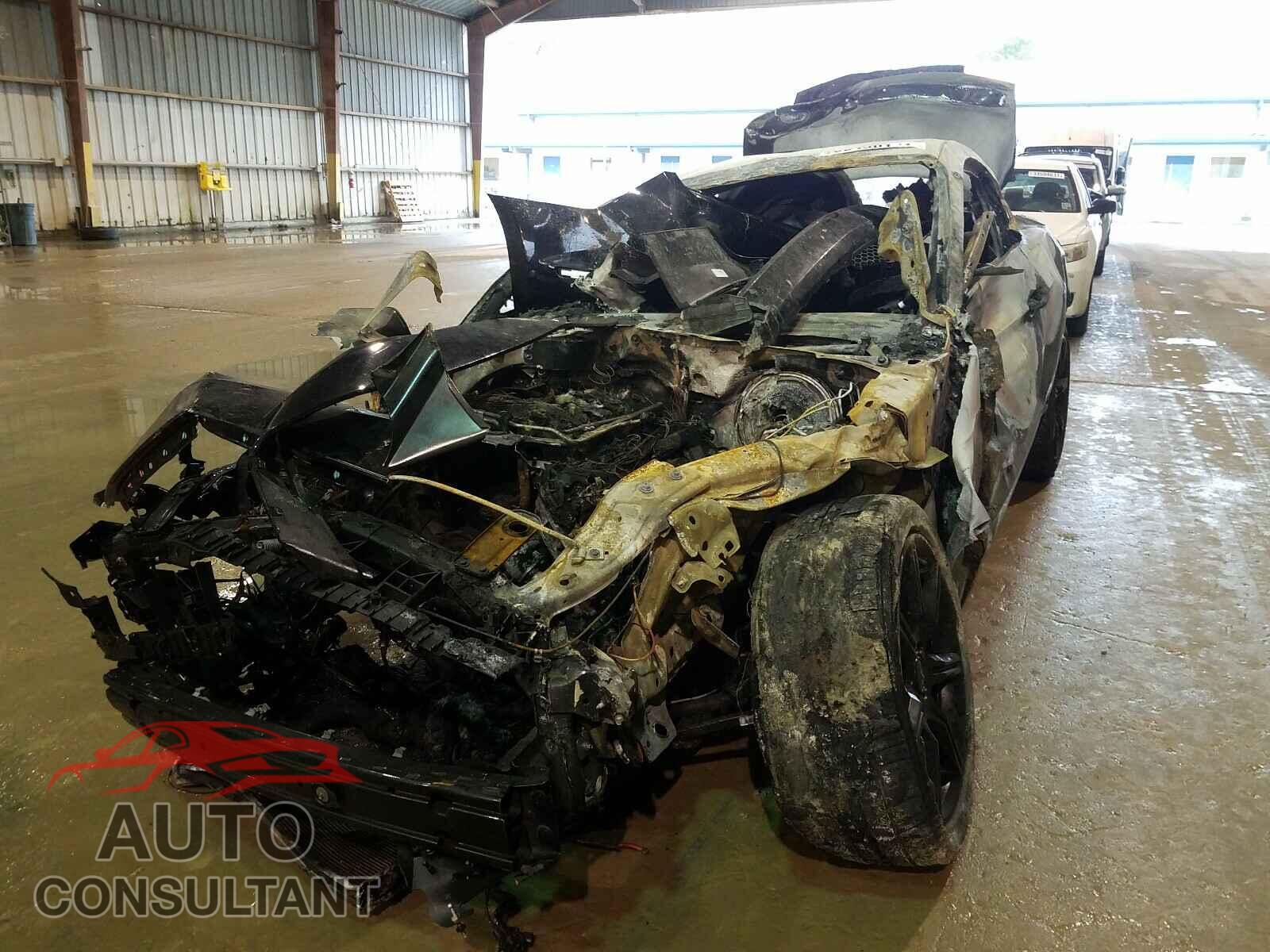 FORD MUSTANG 2020 - 1FA6P8CF3L5177935