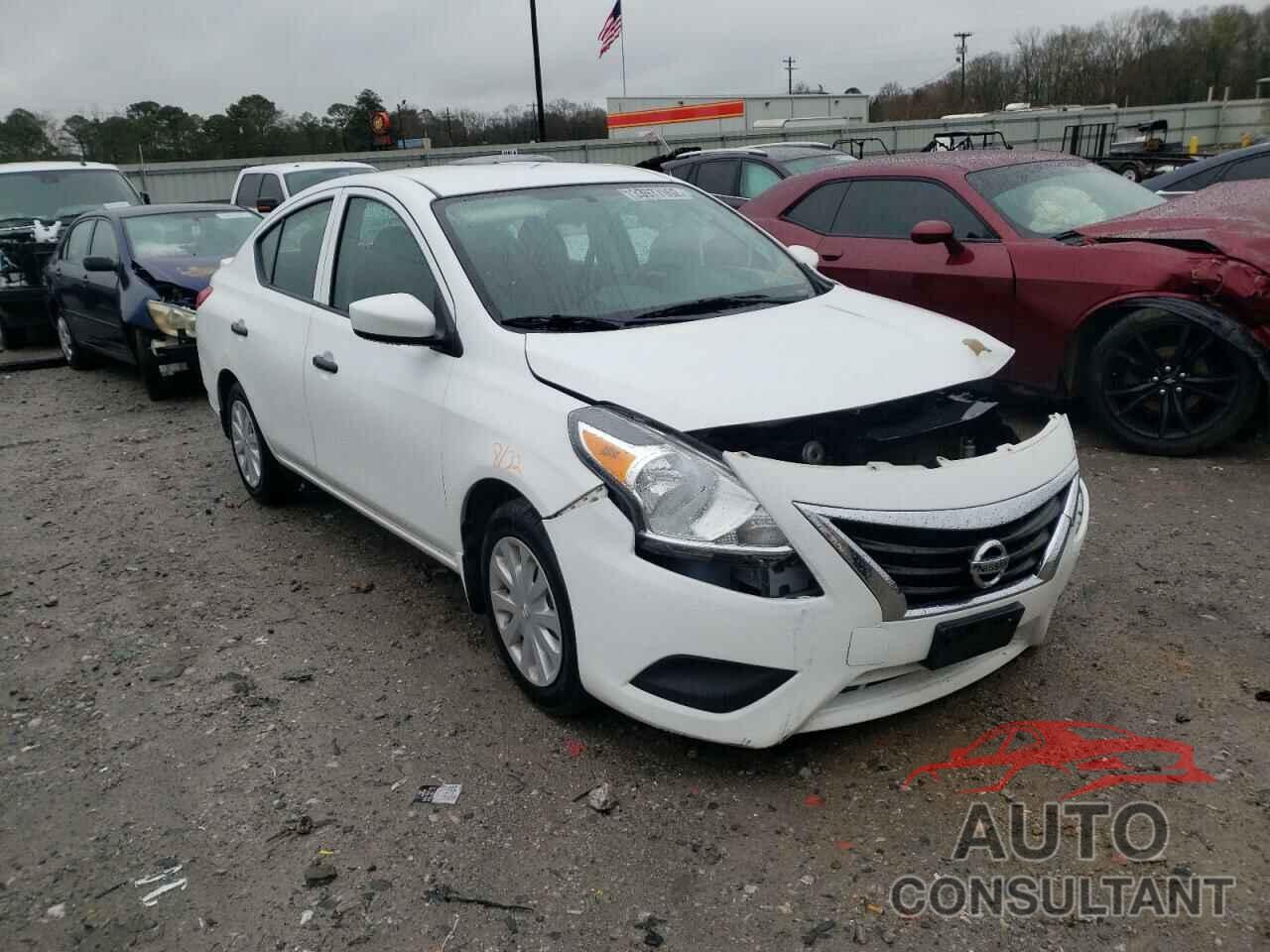 NISSAN VERSA 2018 - 3N1CN7AP5JL853309