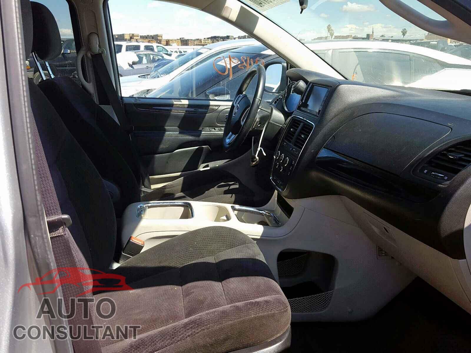 DODGE CARAVAN 2015 - 3N1AB8CV2LY229443