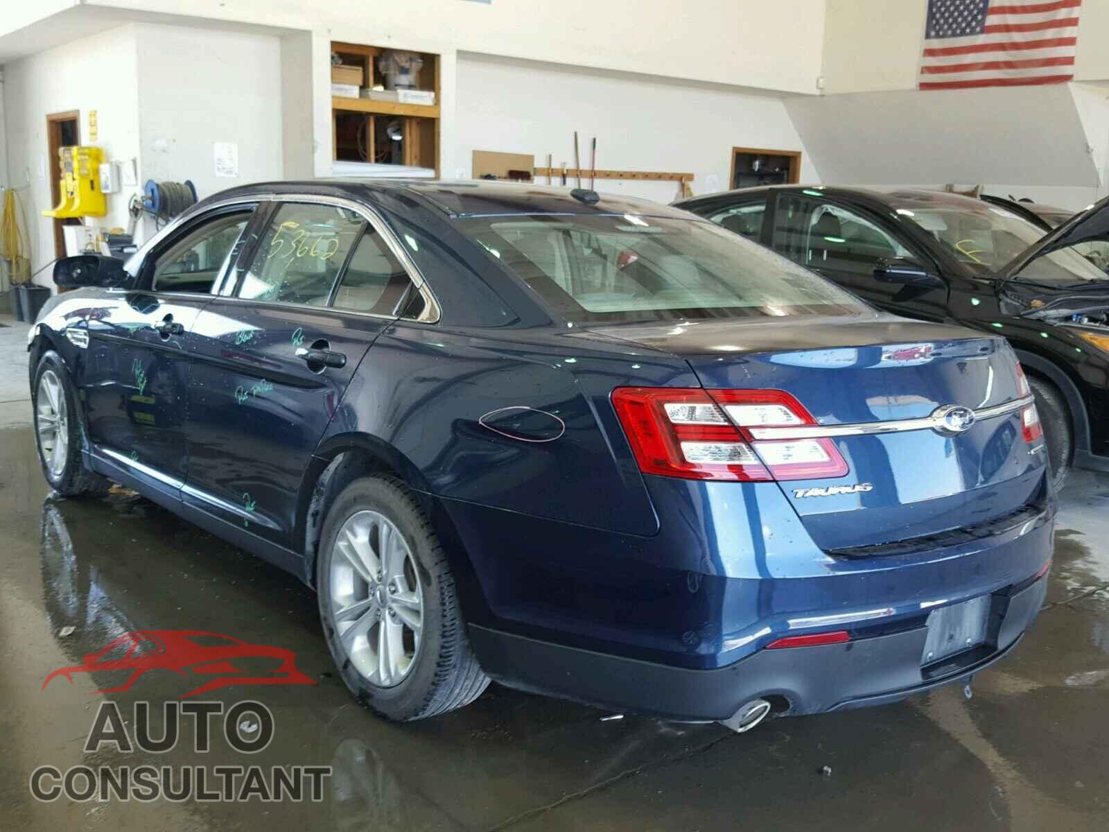 FORD TAURUS 2017 - 1FAHP2D80HG117631