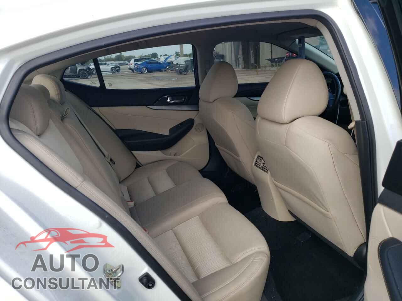 NISSAN MAXIMA 2017 - 1N4AA6AP1HC403050