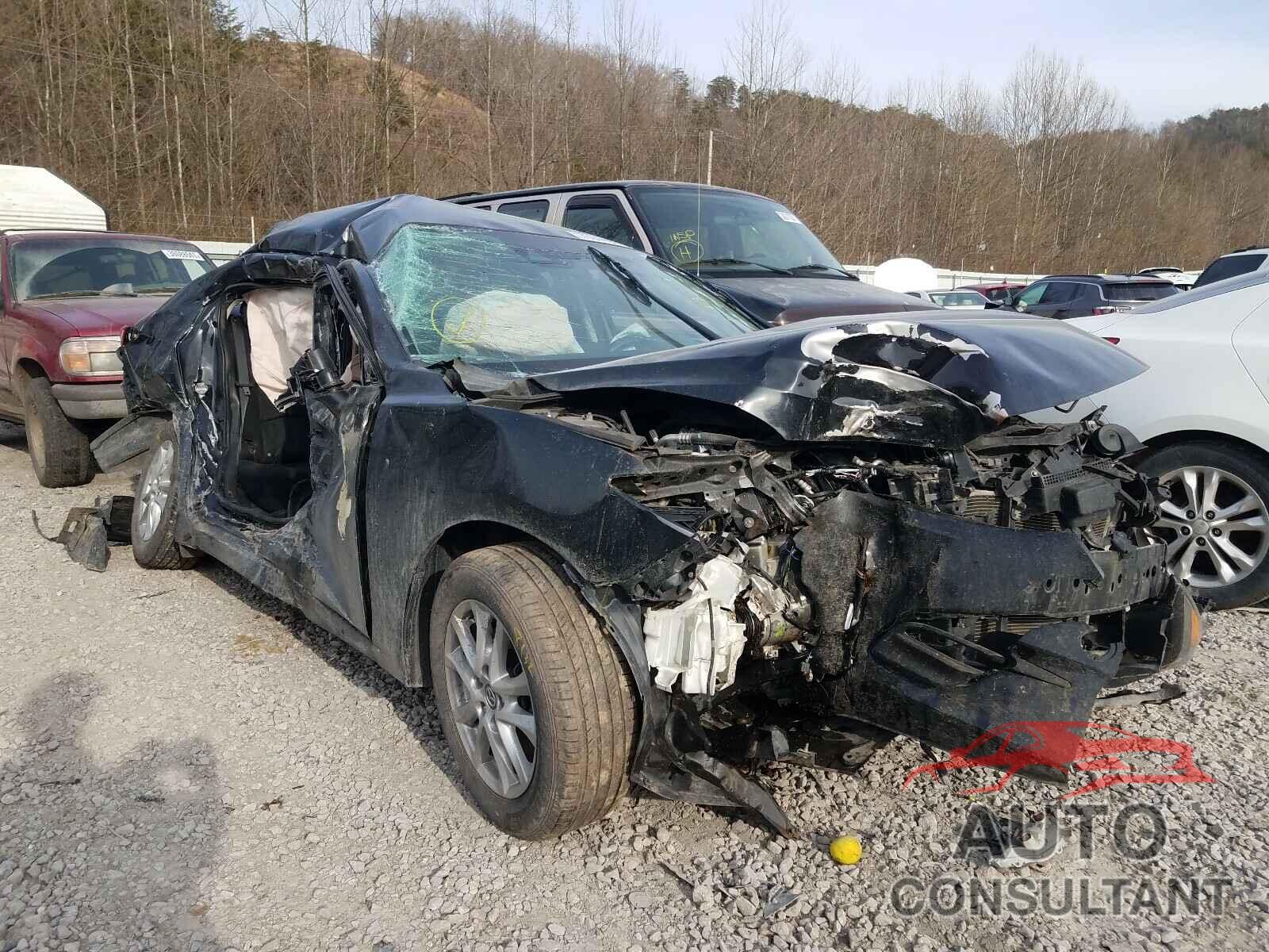 MAZDA 3 2018 - 3MZBN1U75JM158434