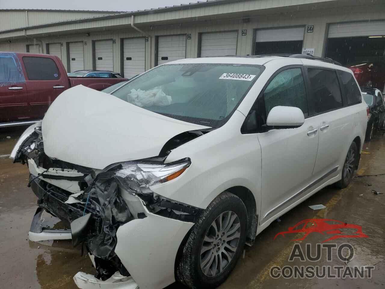 TOYOTA SIENNA 2018 - 5TDYZ3DC7JS934038