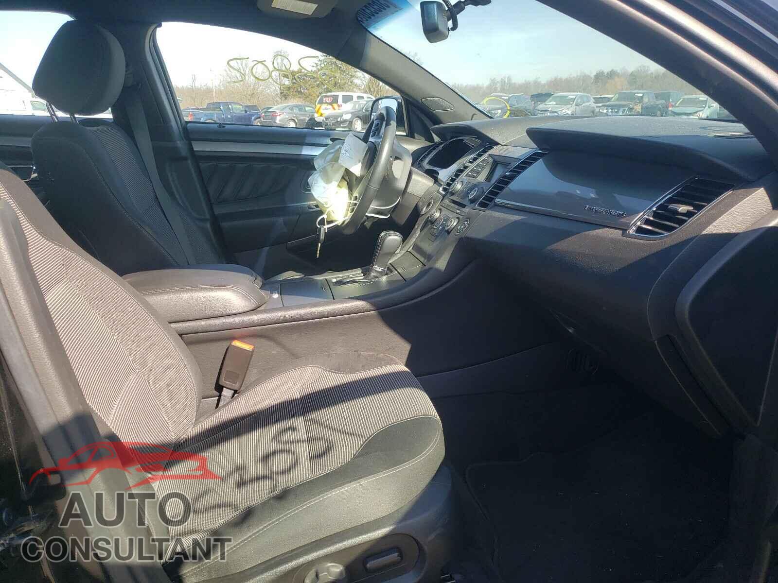 FORD TAURUS 2017 - 1FAHP2E80HG146089