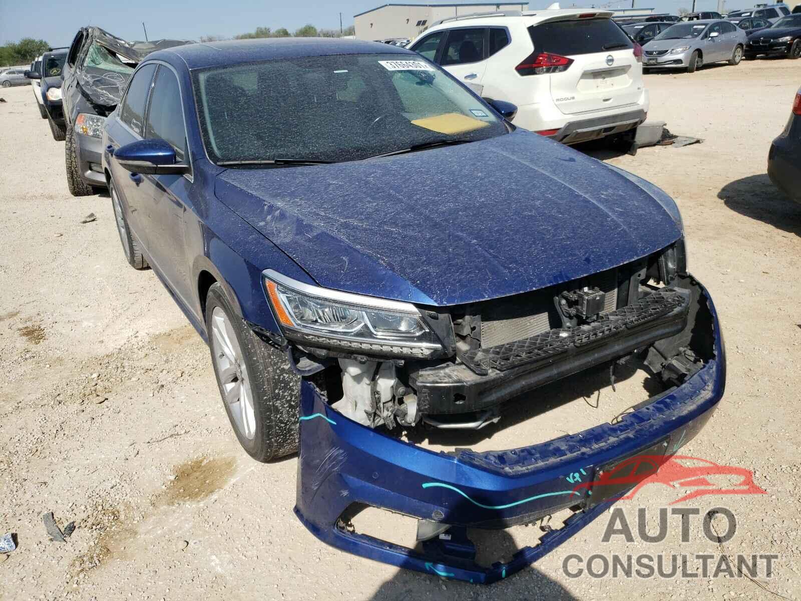 VOLKSWAGEN PASSAT 2017 - 1VWGT7A37HC025170
