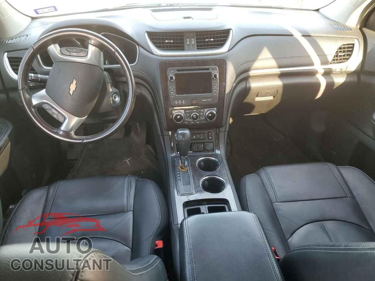 CHEVROLET TRAVERSE 2017 - 1GNKRHKD9HJ342816