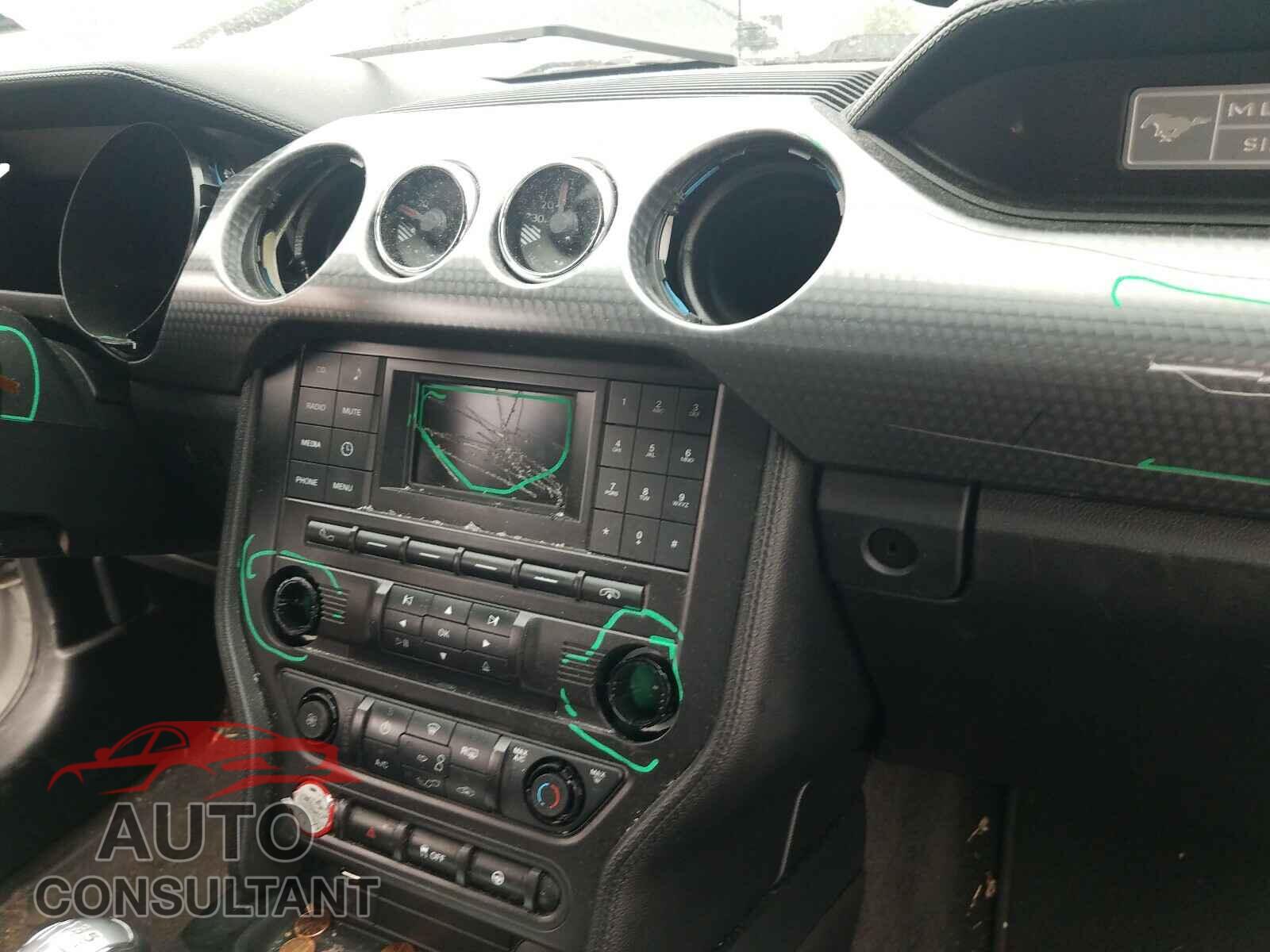 FORD MUSTANG 2016 - 1FA6P8TH8G5228899