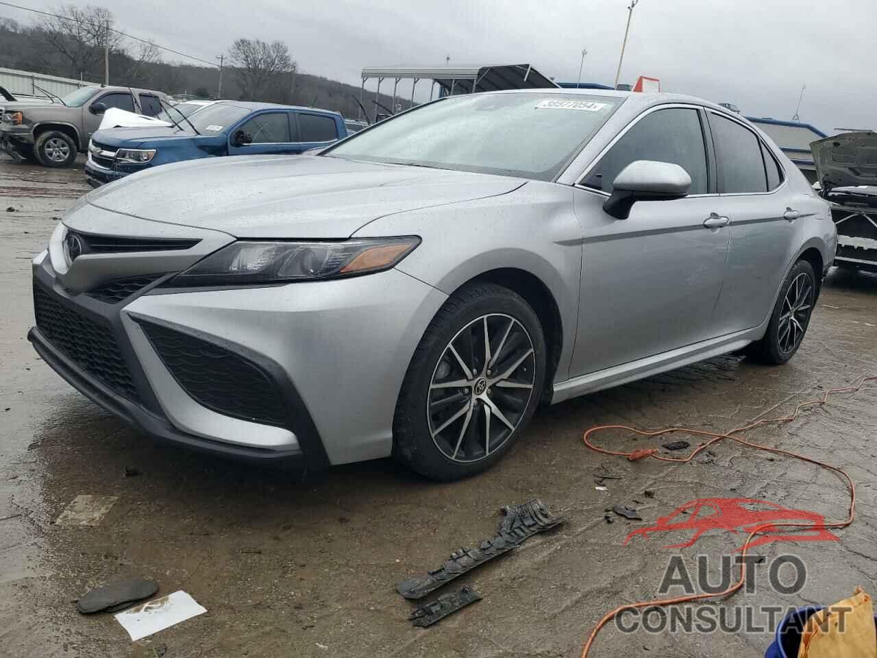 TOYOTA CAMRY 2021 - 4T1G11AK6MU550170