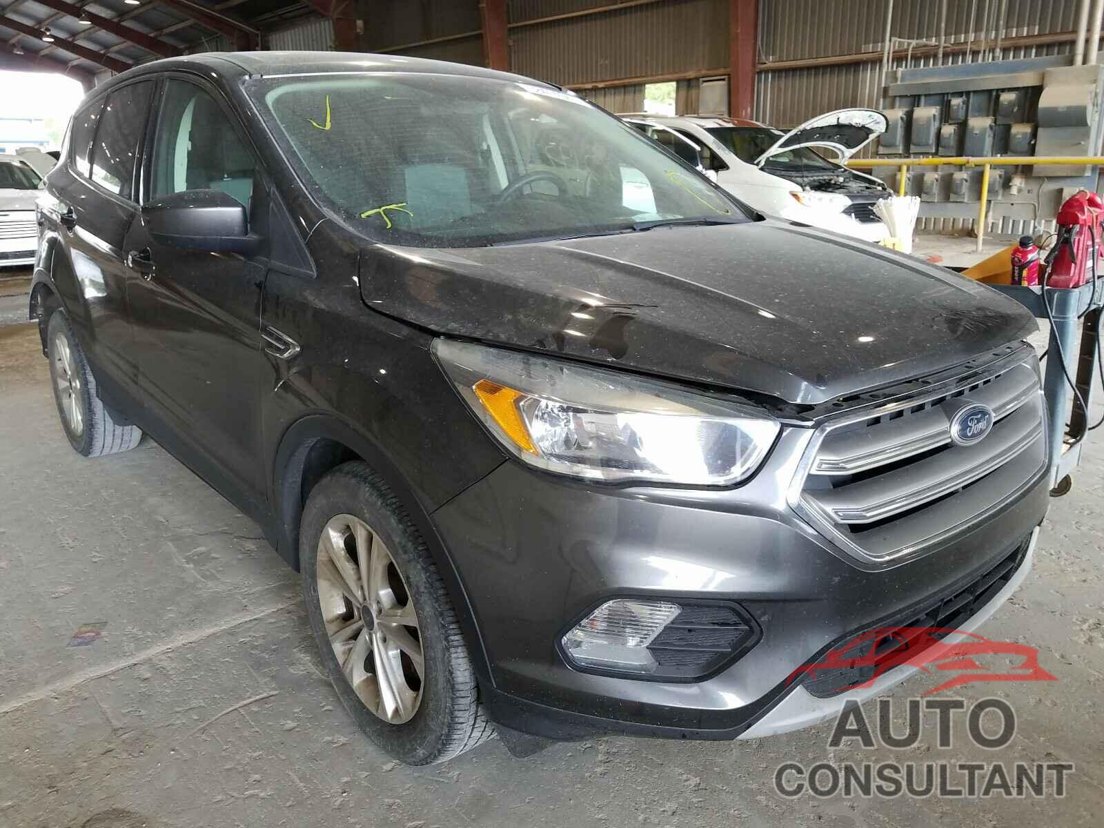 FORD ESCAPE 2017 - 1FMCU0G92HUC56419
