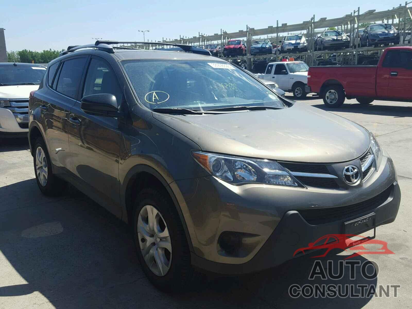 TOYOTA RAV4 LE 2015 - JTMBFREV9FD150027