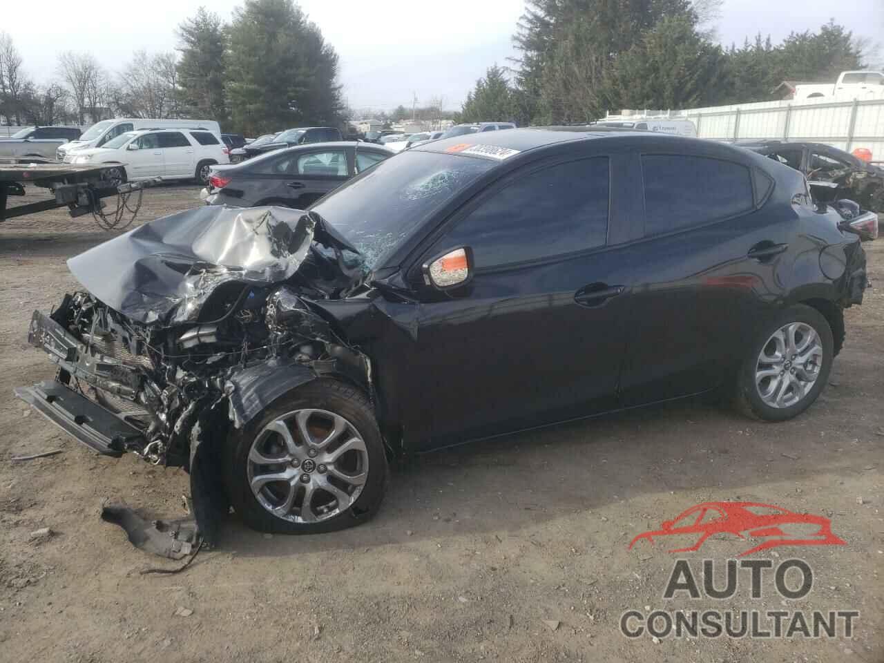 TOYOTA YARIS 2018 - 3MYDLBYV8JY308062