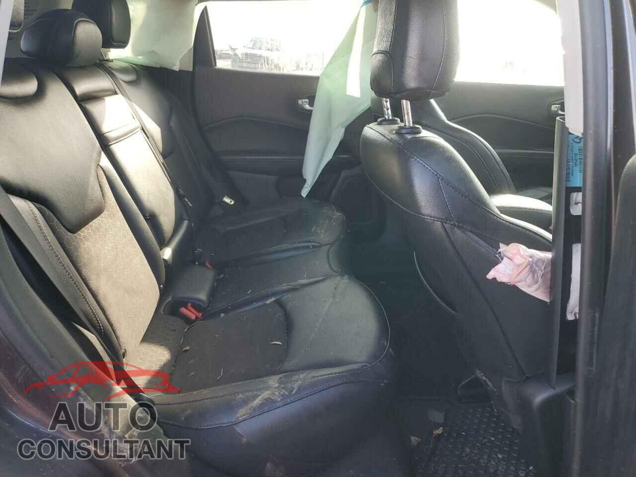 JEEP COMPASS 2019 - 3C4NJCBBXKT716008