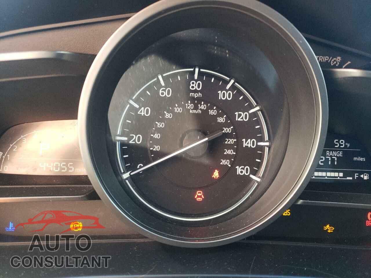 MAZDA 3 2017 - 3MZBN1L75HM119371