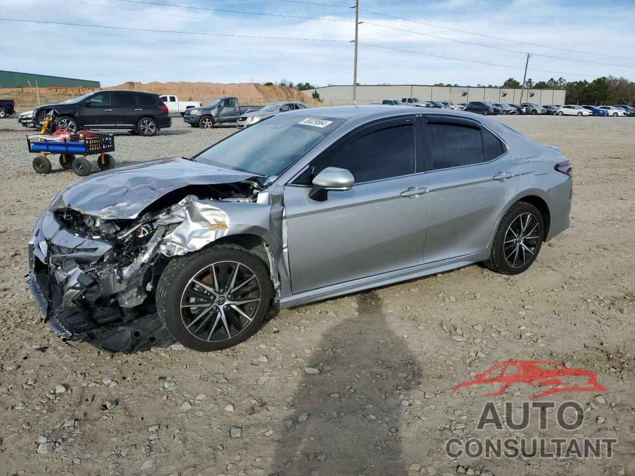 TOYOTA CAMRY 2022 - 4T1G11AK8NU710292