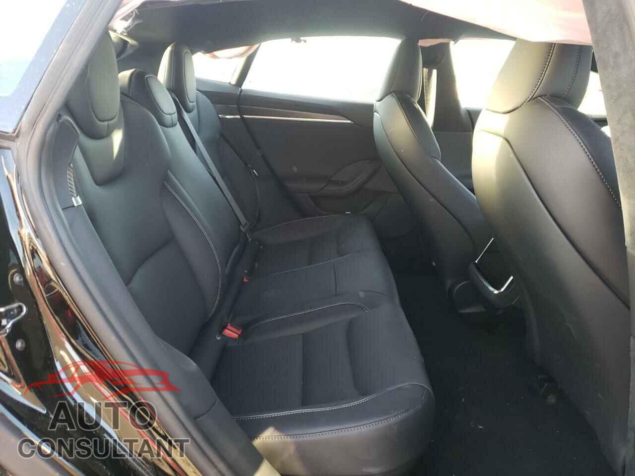 TESLA MODEL S 2021 - 5YJSA1E64MF452629
