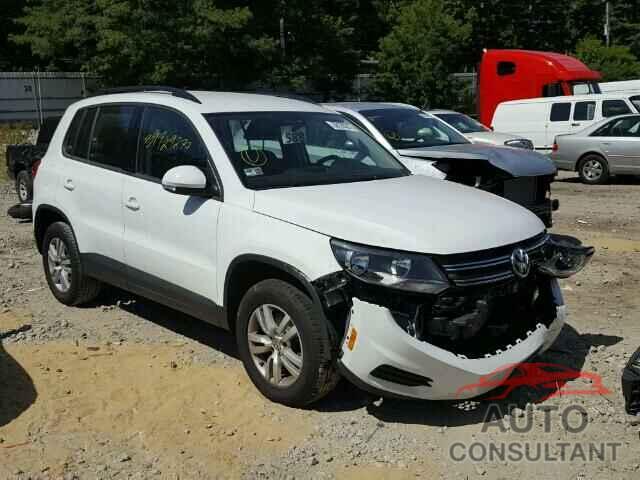 VOLKSWAGEN TIGUAN 2016 - WVGBV7AX8GW537605