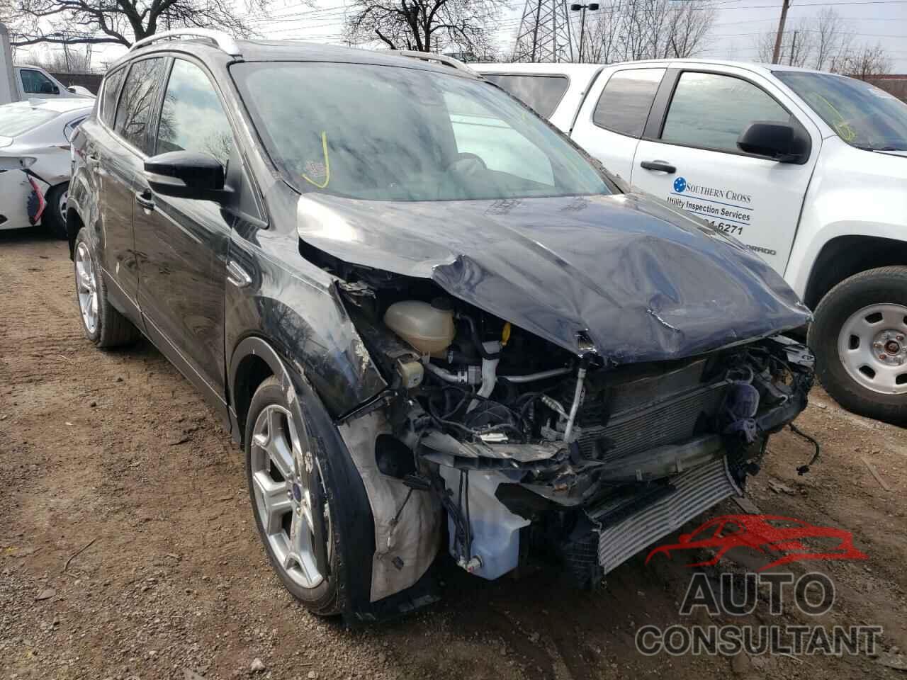 FORD ESCAPE 2017 - 1FMCU9J93HUB14478