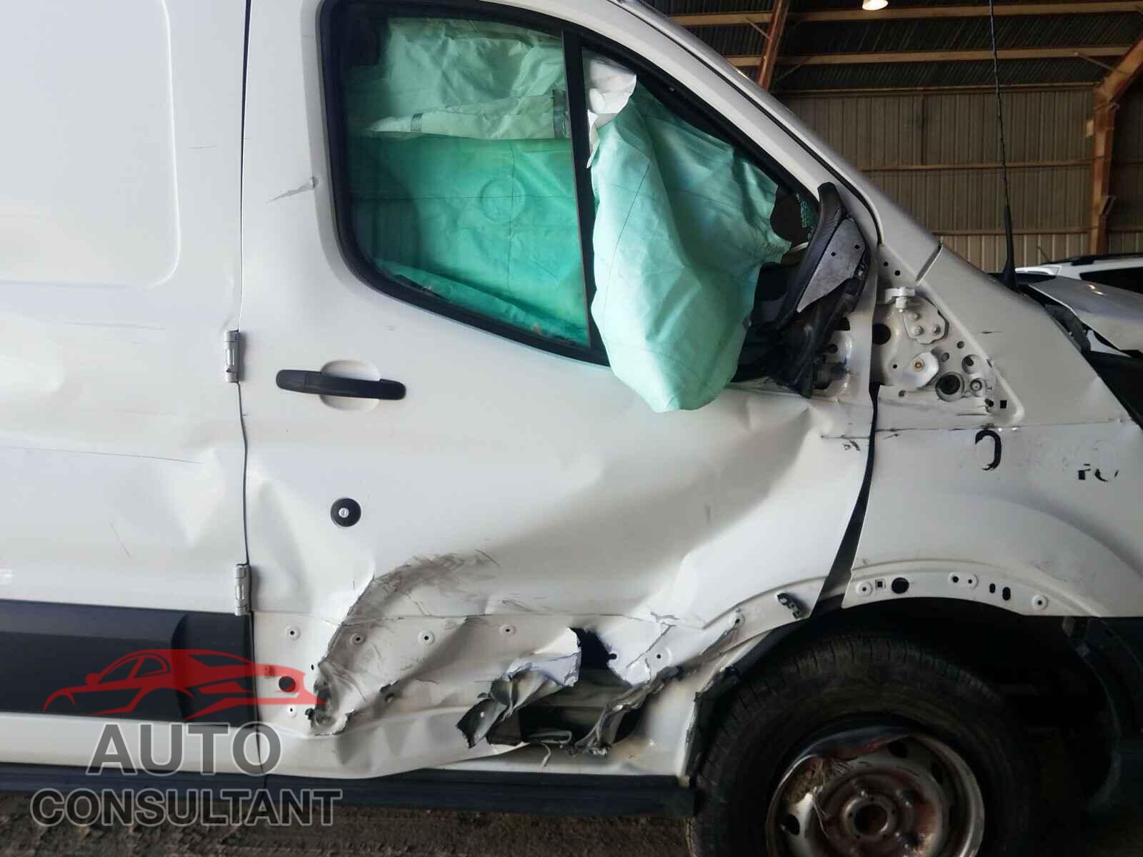 FORD TRANSIT CO 2017 - 1FTYR1ZM8HKA48964