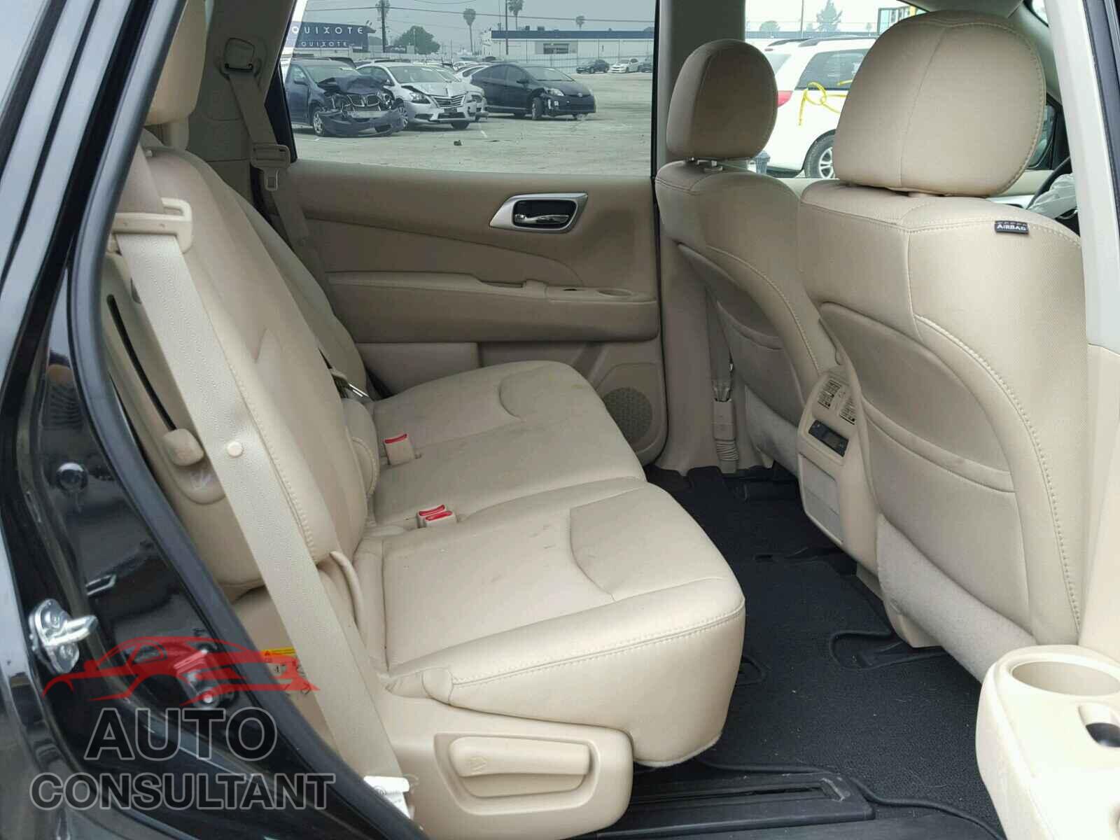NISSAN PATHFINDER 2017 - 5N1DR2MM3HC687254