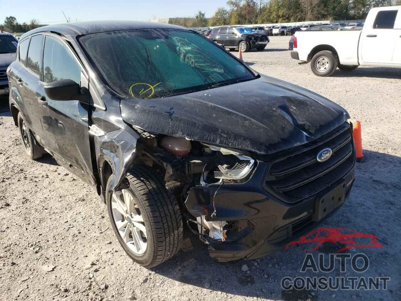 FORD ESCAPE 2017 - 1FMCU0F71HUC25016