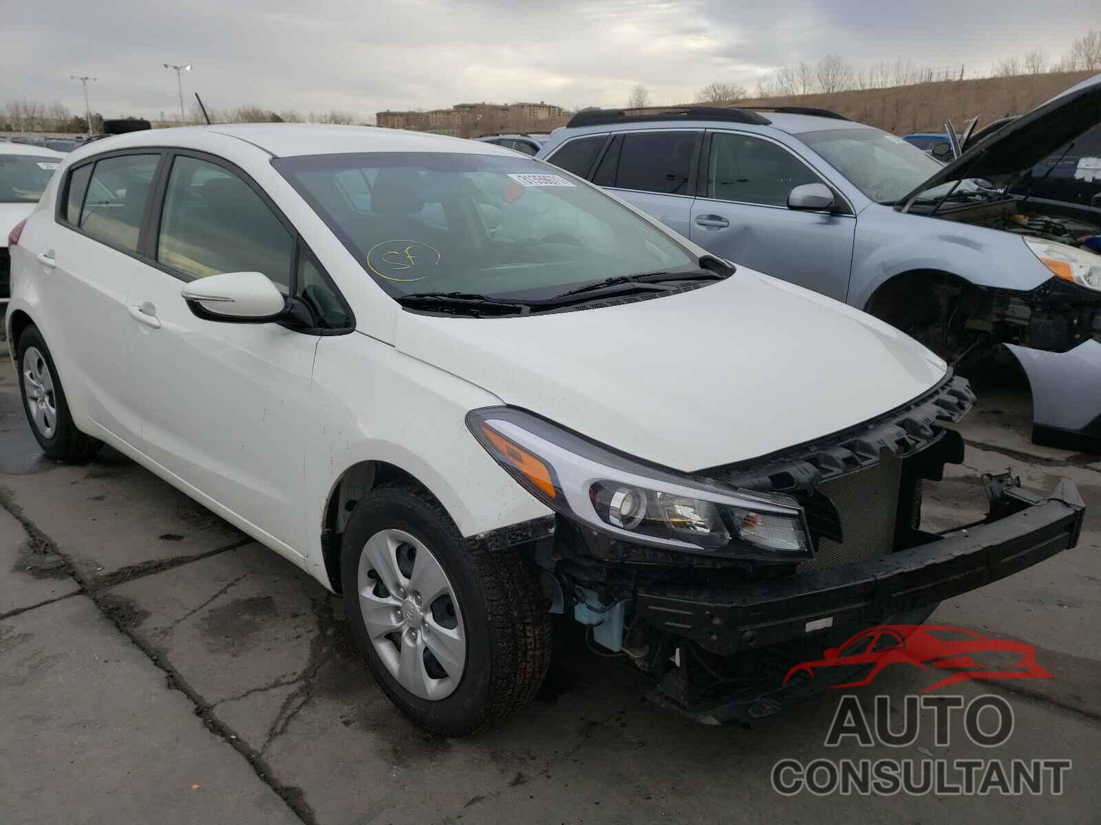 KIA FORTE 2017 - KNAFK5A87H5715102