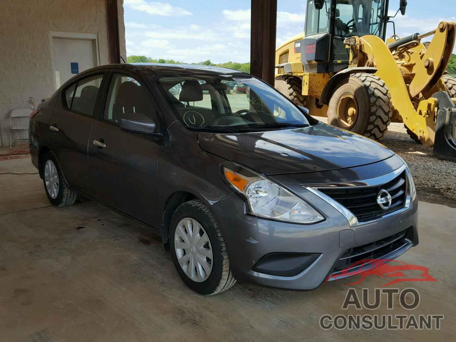 NISSAN VERSA 2017 - 3N1CN7AP4HL869477