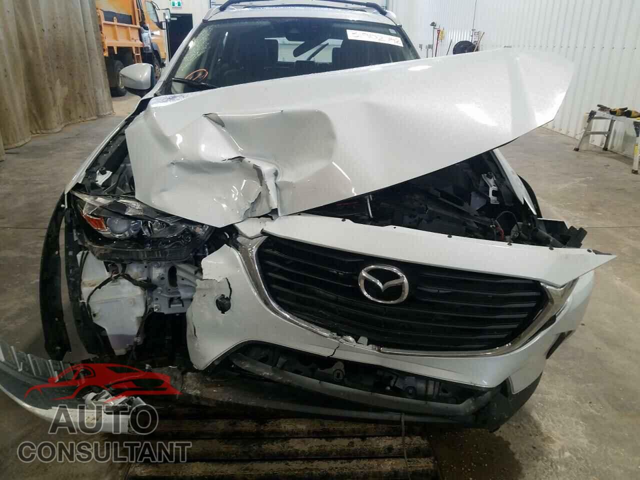 MAZDA CX-3 2018 - JM1DKFC79J0316330