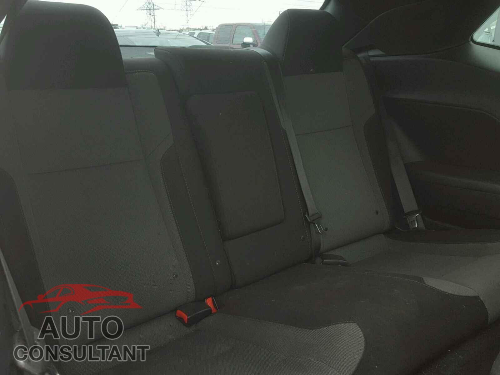 DODGE CHALLENGER 2015 - 2C3CDZAT8FH839143