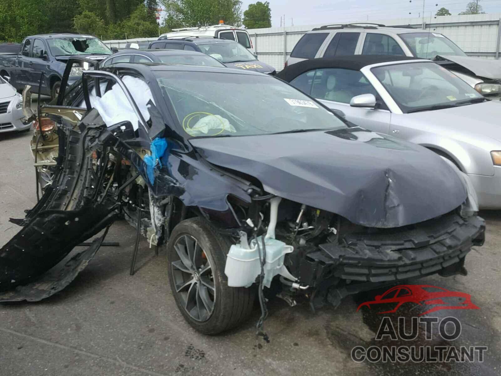 TOYOTA CAMRY 2015 - JTMBFREVXJD226542