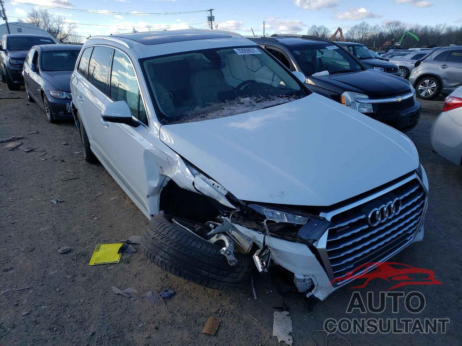 AUDI Q7 2019 - WA1LHAF70KD040696