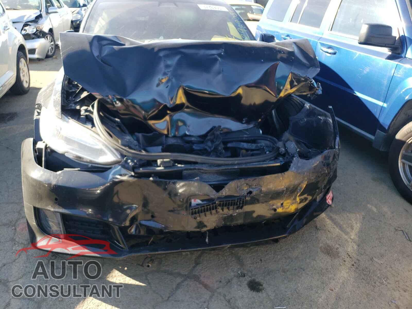 TESLA MODEL S 2017 - 5YJSA1E17HF199574
