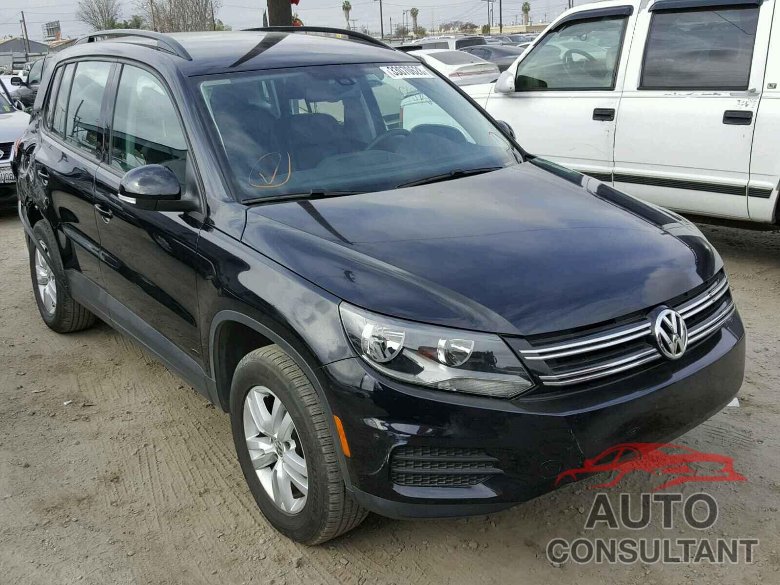 VOLKSWAGEN TIGUAN 2016 - WVGAV7AX6GW603208