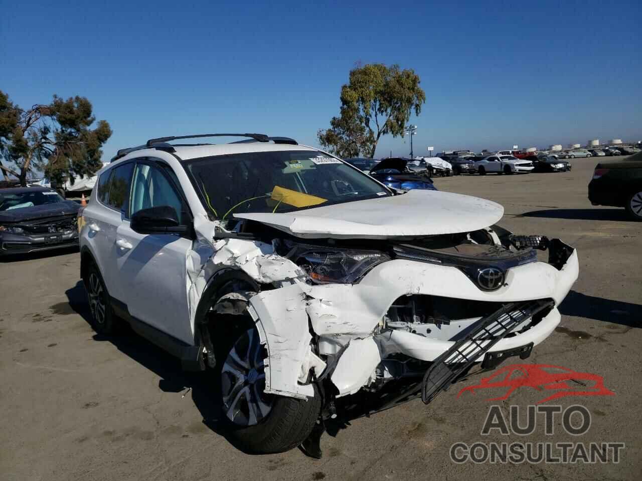 TOYOTA RAV4 2018 - 2T3ZFREV1JW522356