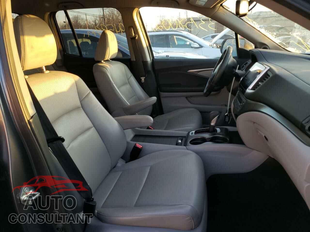 HONDA RIDGELINE 2017 - 5FPYK3F63HB025828