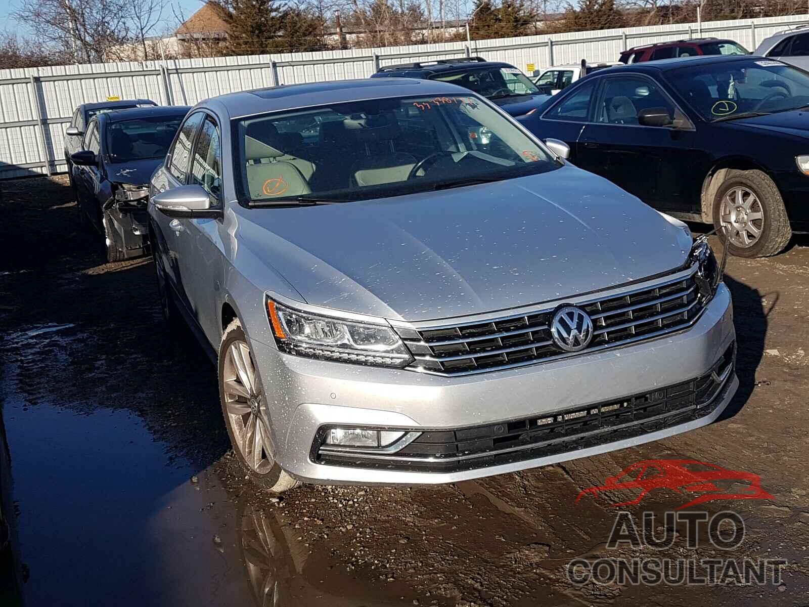 VOLKSWAGEN PASSAT 2017 - 1VWGT7A34HC065173