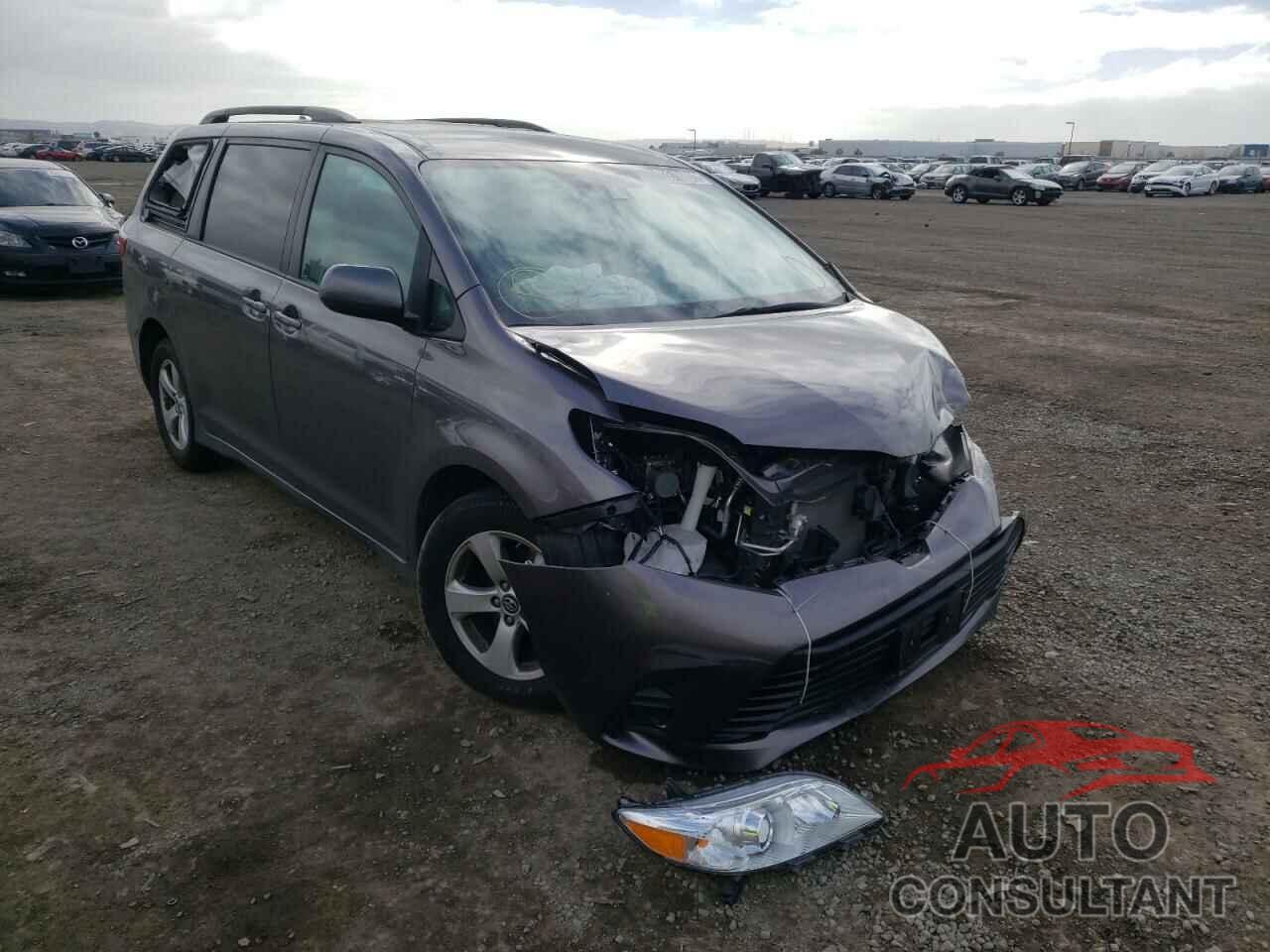 TOYOTA SIENNA 2019 - 5TDKZ3DC8KS003040