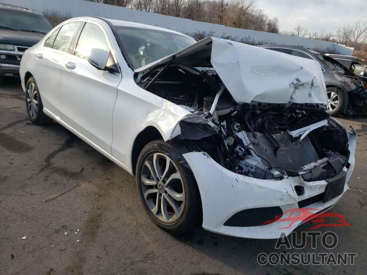 MERCEDES-BENZ C-CLASS 2018 - 55SWF4KB6JU238774