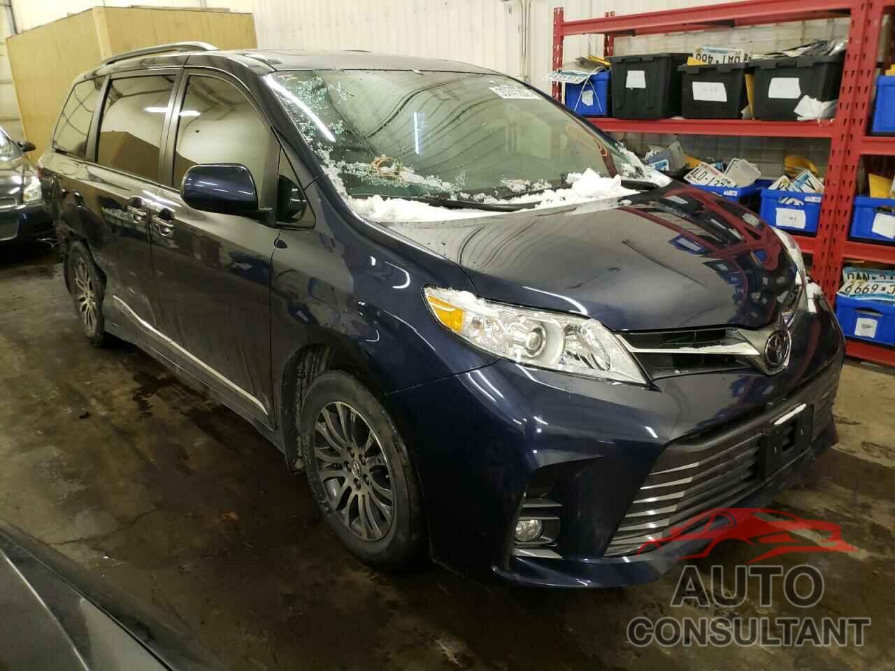 TOYOTA SIENNA 2018 - 5TDYZ3DC7JS908541